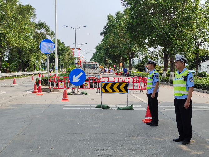 交通管控.jpg