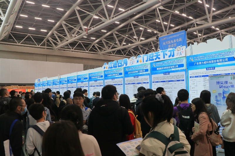 【广州站】江门企业招聘现场火爆.jpg