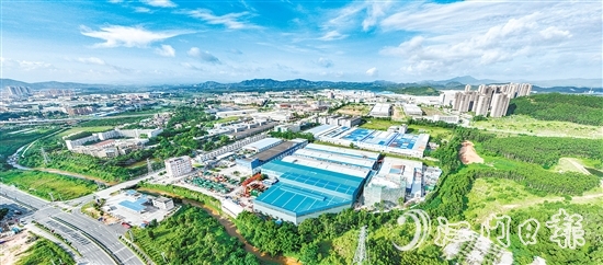 鹤山工业城鸟瞰图。共和镇供图