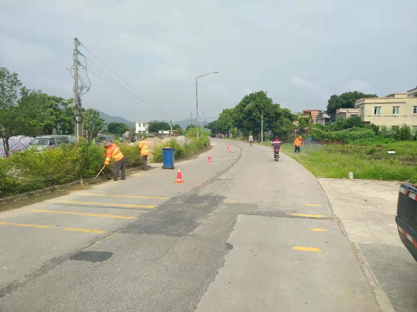 2端芬中心路面保洁.jpg 2端芬中心路面保洁.jpg